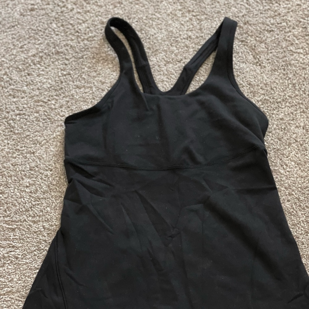 Lululemon Women’s workout top